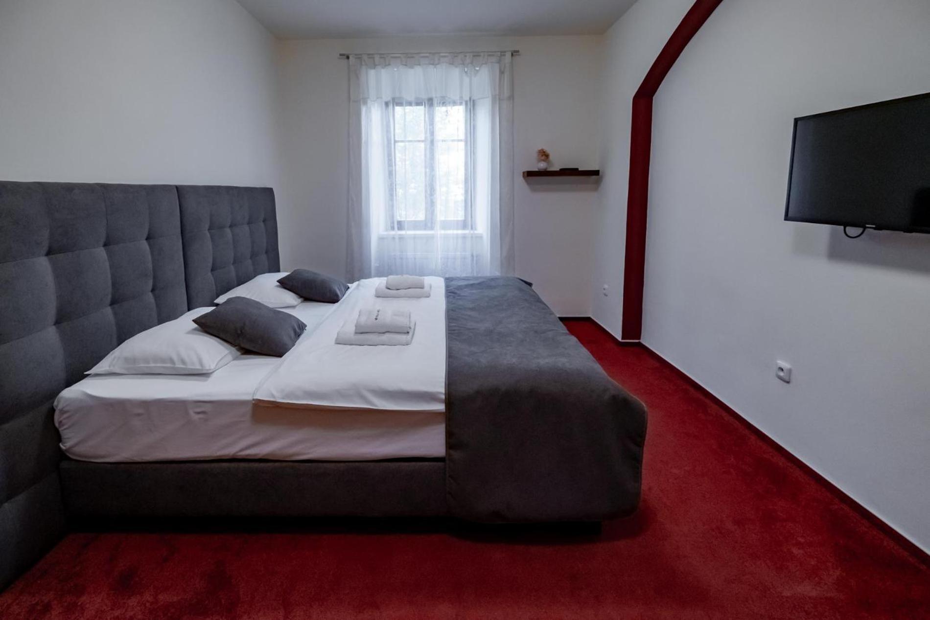 Relax Hotel Stork ليدنيس المظهر الخارجي الصورة